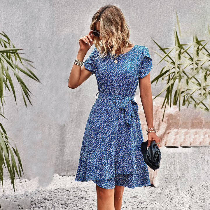 Minnie - Trendy dress with a flattering waistband